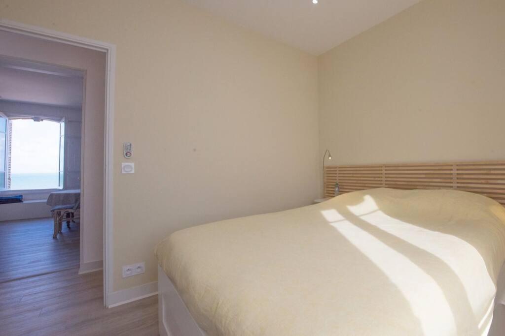 Appartement La Baleine Bleue à Saint-Aubin-Sur-Mer  Extérieur photo